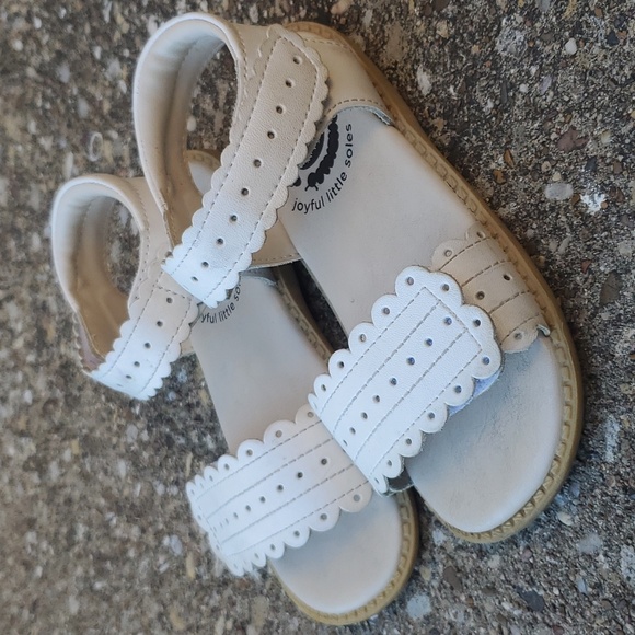 Livie & Luca Posey Classic Cream White Leather Summer Sandals 10 - Picture 1 of 8